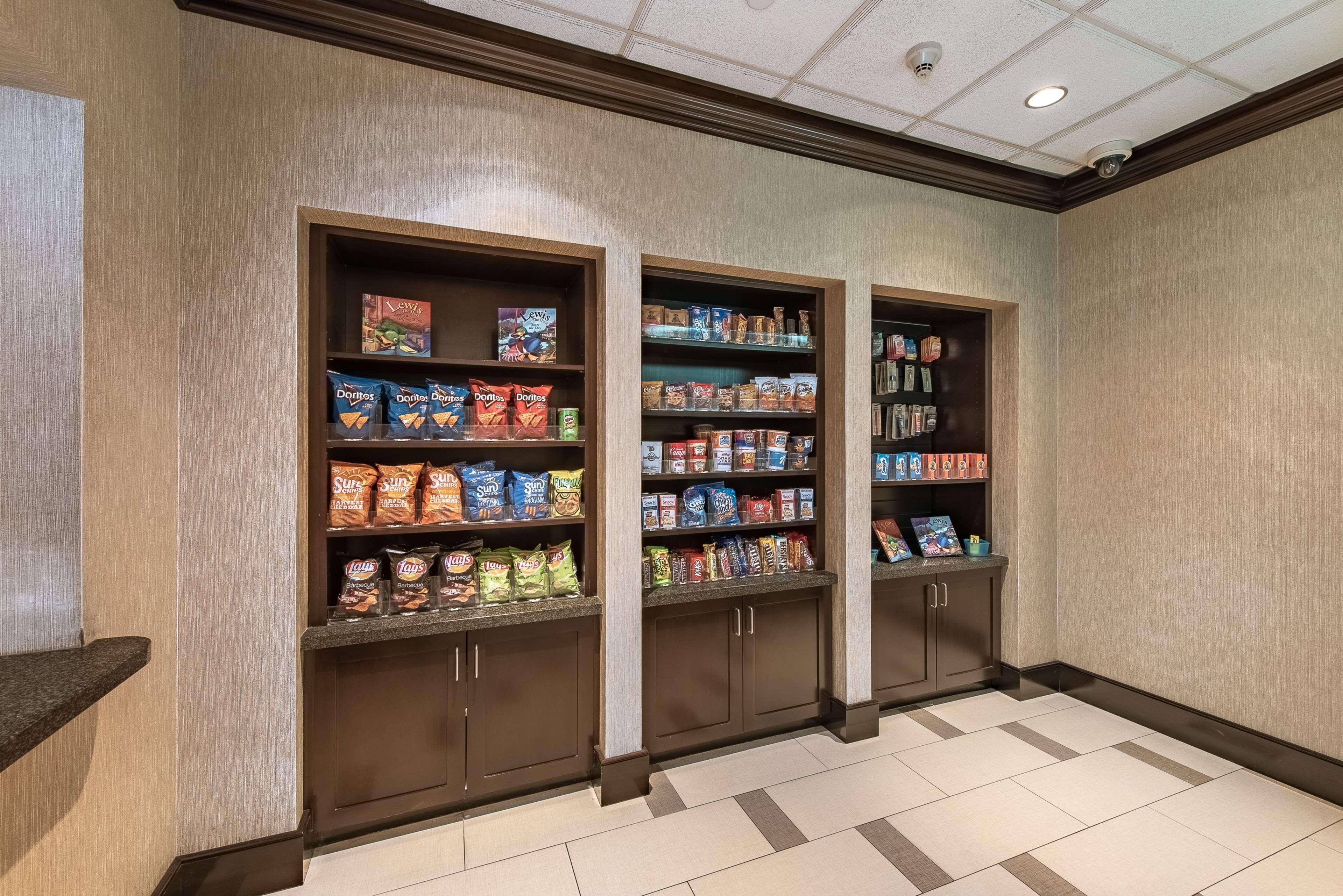 Homewood Suites By Hilton Oxnard/Camarillo Extérieur photo